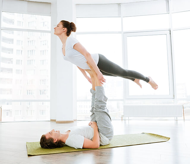 acro_yoga